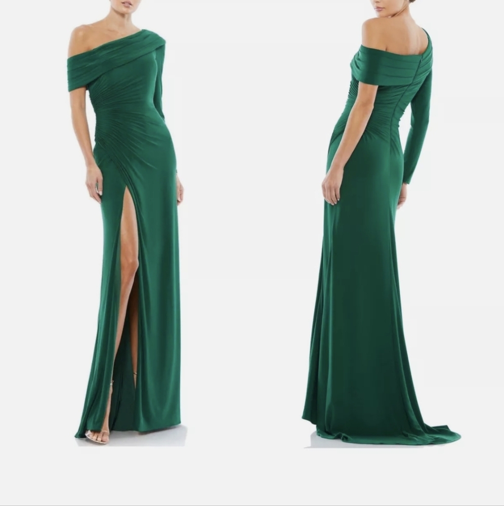 New Ieena Mac Duggal Emerald Green Ruch Jersey Drop Shoulder Gown 12 $358 26570
